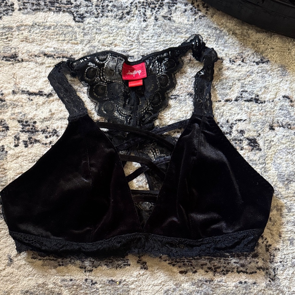 Daytrip Black Velvet & Lace Strappy Bralette